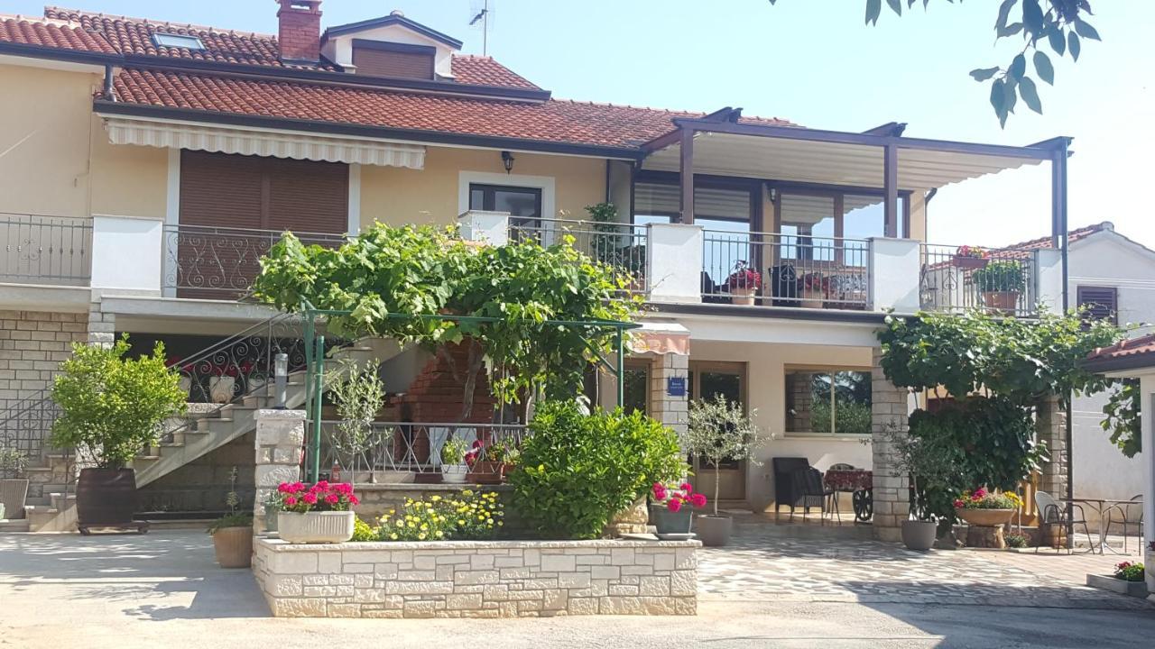 Haus Roko Apartamento Rovinj Exterior foto